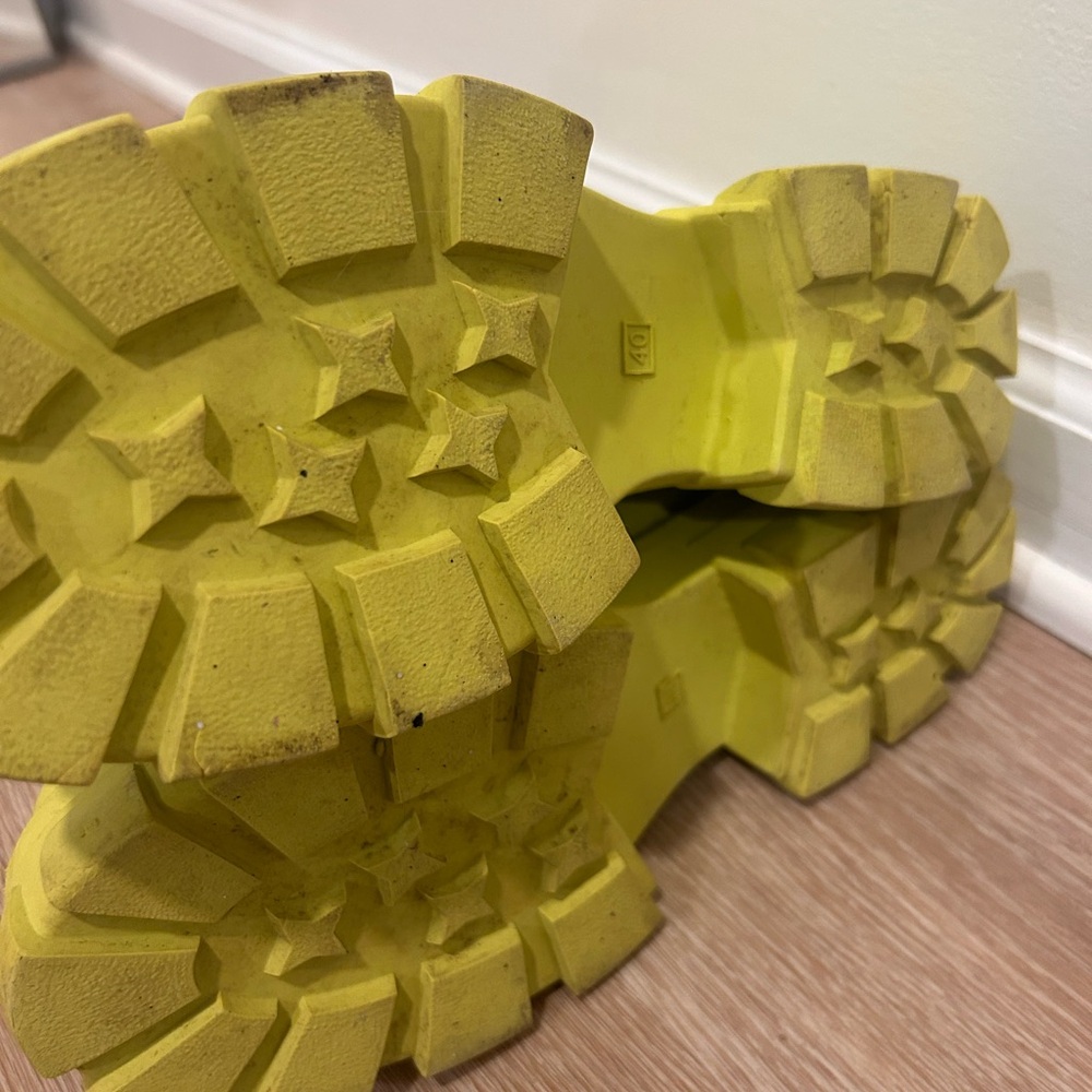 H&M Bright chartreuse Winter Boots - Picture 6 of 7